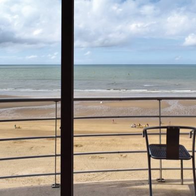 zeezicht oostende montebello appartement vakantie vakantieverhuur zeedijk